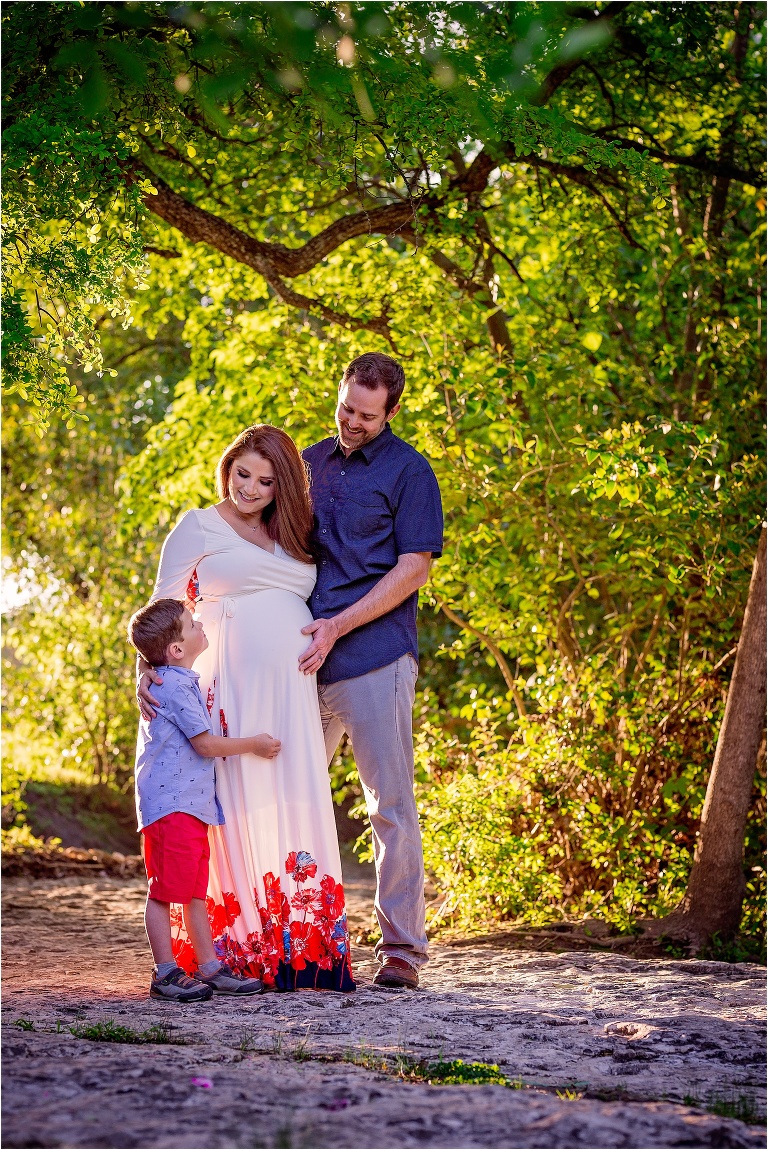 Maternity Family Photoshoot Pflugerville Texas Natural Light Photographer