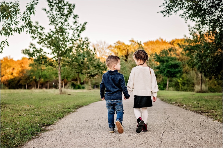 Beautiful Golden Hour Family Photoshoot in Round Rock Texas Photographer