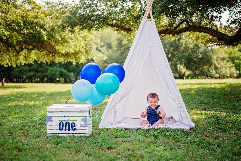 Smash Cake Session First Birthday Little Boy Toddler Photographer Natural Light Photography Round Rock Texas