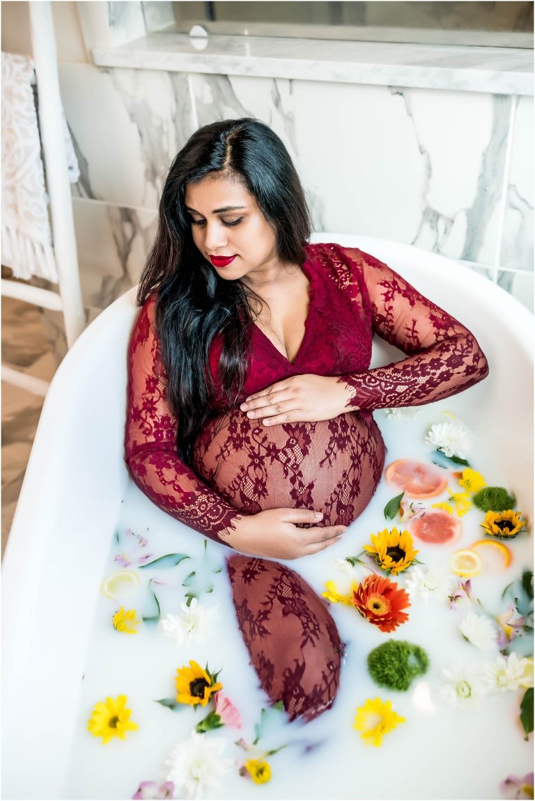Maternity Shoot At Rs 10000/day In Bathinda ID: 26106446733, 51% OFF